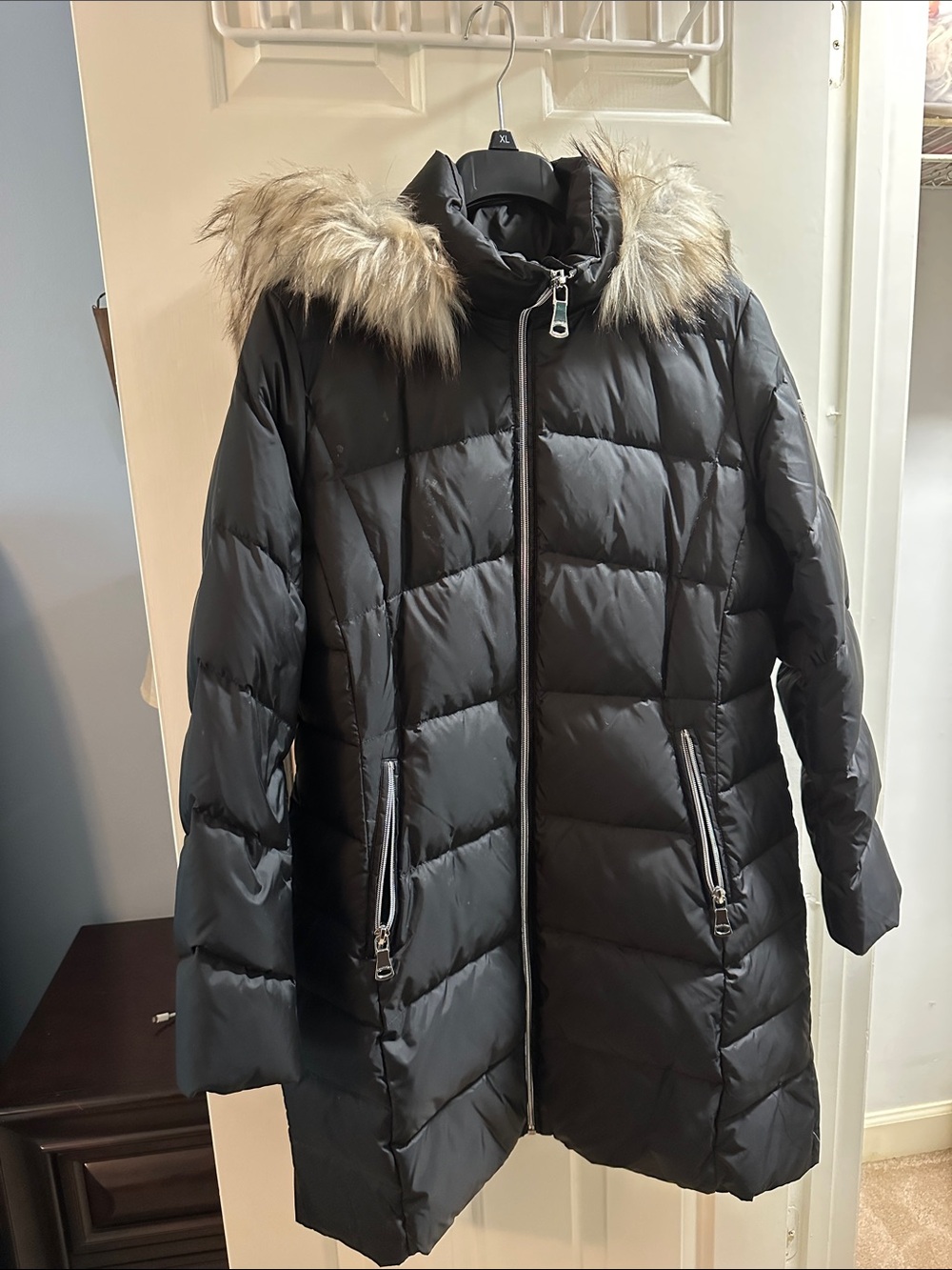 Calvin Klein Black Quilted Puffer Coat with Faux Fur Trim